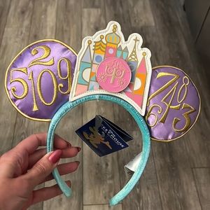 Small World Ears - Mickey Mouse The Main Attraction It’s a Small World NWT